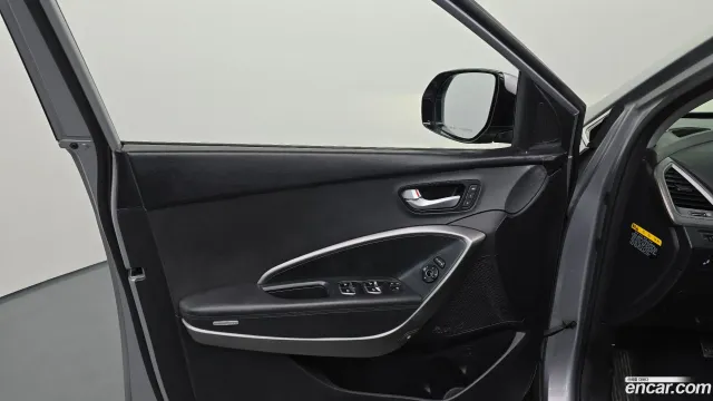 Hyundai Grand Santa Fe (Maxcruz)