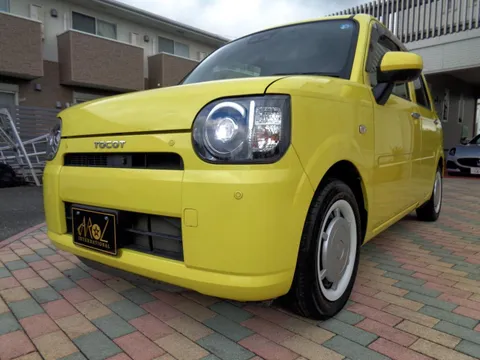 Daihatsu Mira Tocot