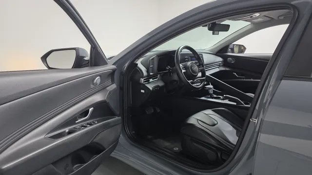 Hyundai Elantra (Avante)