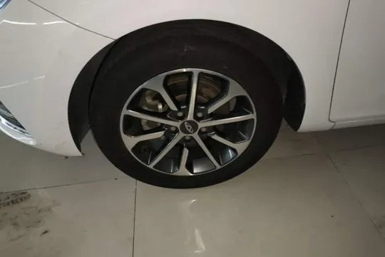 Chery Arrizo 5