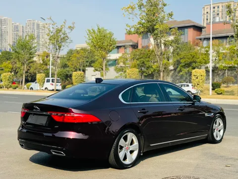 Jaguar XFL