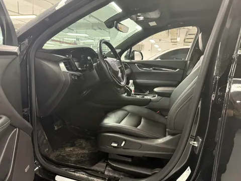 Cadillac XT6