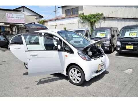Mitsubishi I