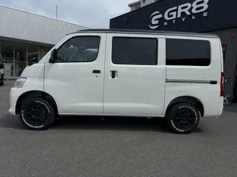Toyota TownAce Van