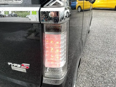 Honda N-BOX Slash