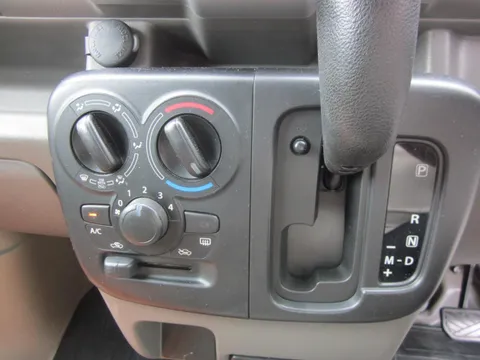 Nissan Clipper