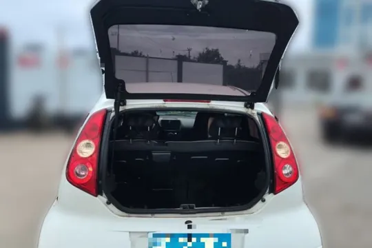 BYD F0