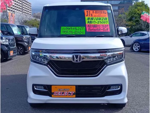 Honda N-BOX Custom