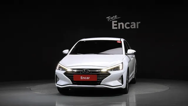 Hyundai Elantra (Avante)