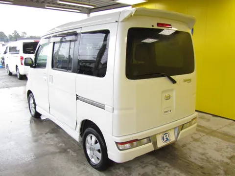 Daihatsu Atrai Wagon