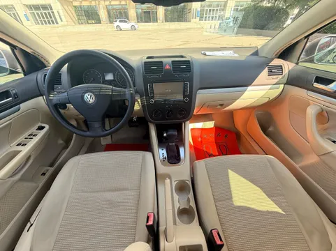 Volkswagen Sagitar
