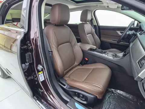 Jaguar XFL