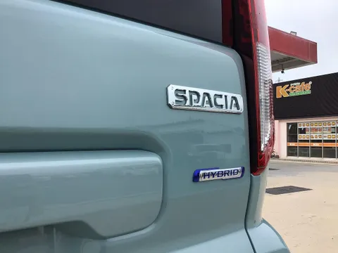 Suzuki Spacia