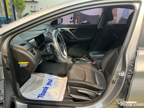 Hyundai Elantra (Avante)