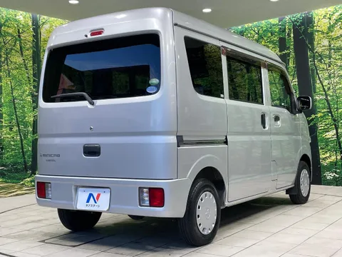 Mitsubishi Minicab Van