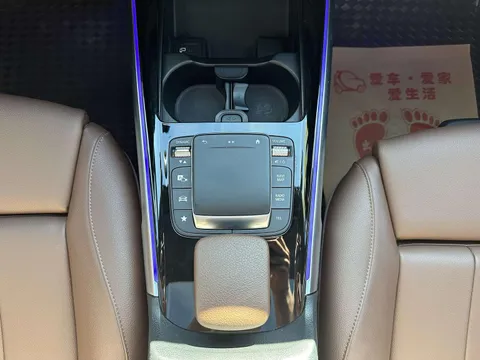 Mercedes-Benz GLB-Class