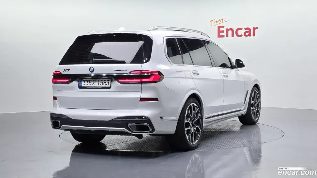 BMW X7