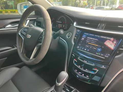 Cadillac XTS
