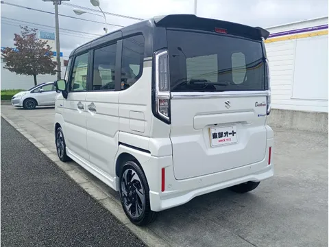 Suzuki Spacia Custom