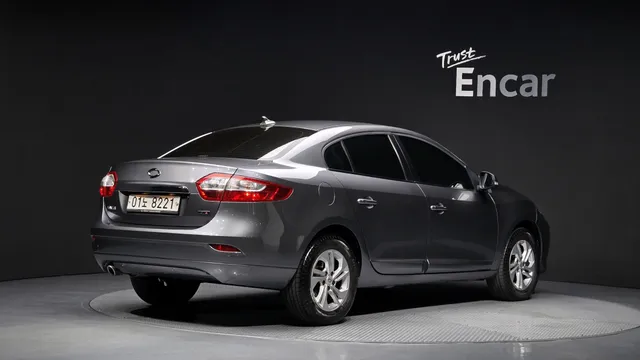 Renault SM3