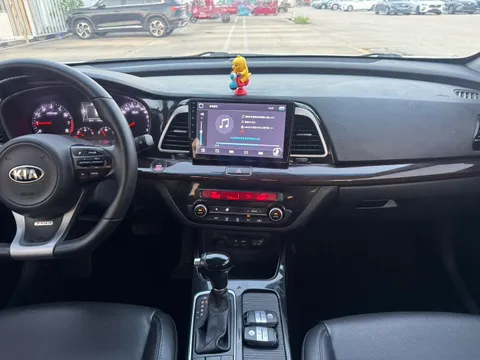Kia K4