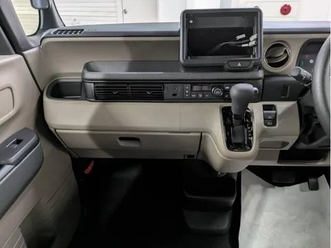 Honda N-BOX Joy