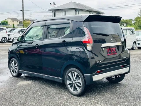 Mitsubishi eK X