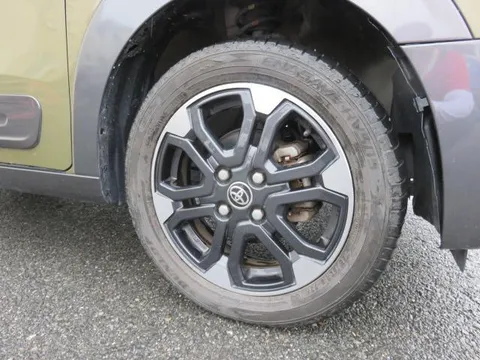 Toyota Pixis Joy