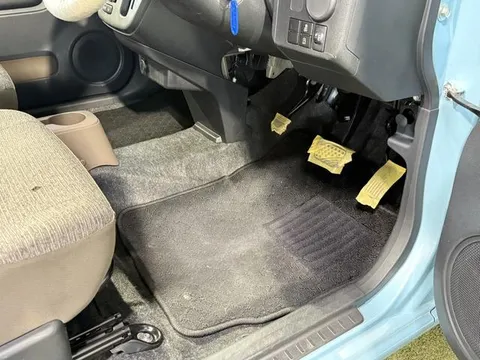 Daihatsu Mira Tocot