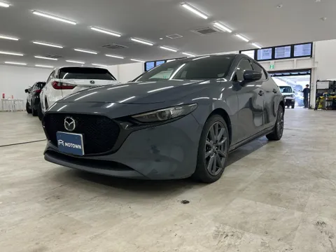 Mazda MAZDA3 Fastback