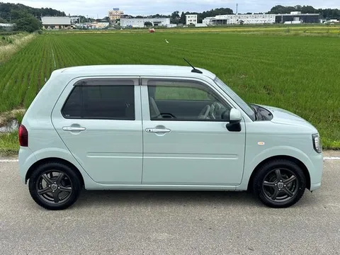 Daihatsu Mira Tocot