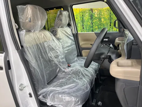 Mitsubishi Delica Mini