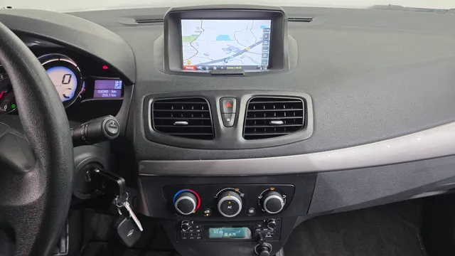 Renault SM3