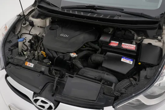 Hyundai Elantra (Avante)
