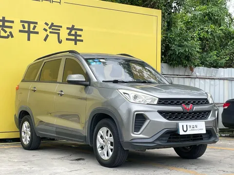 Wuling Hongguang S3
