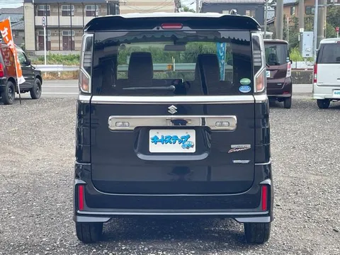 Suzuki Spacia Custom