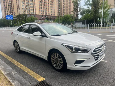Hyundai Mistra