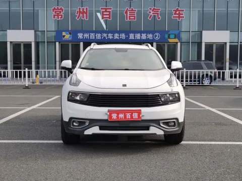 Lynk & Co 01