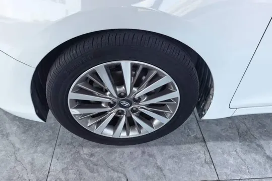 Hyundai Mistra