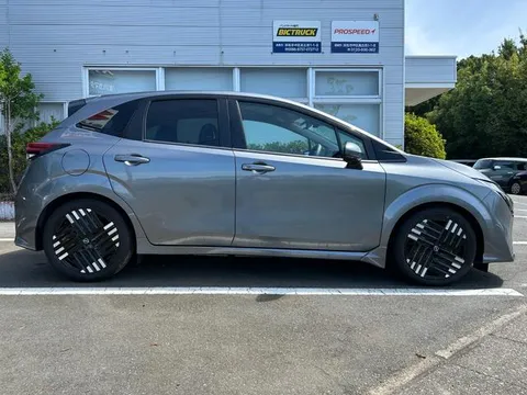 Nissan Note Aura