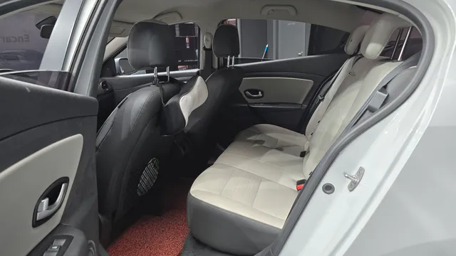 Renault SM3