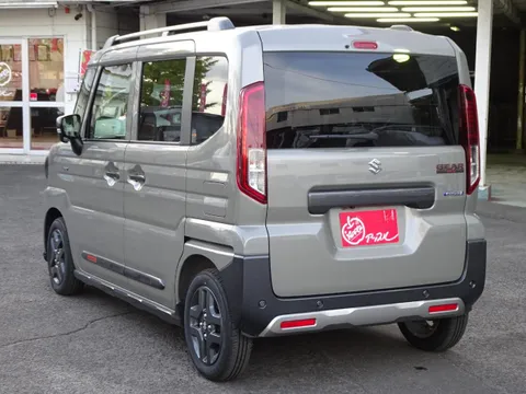 Suzuki Spacia Gear