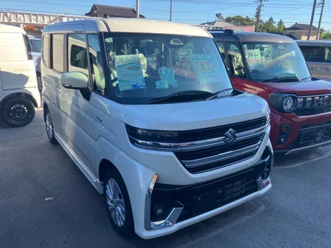 Suzuki Spacia