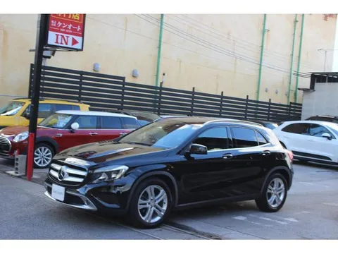 Mercedes-Benz GLA-Class