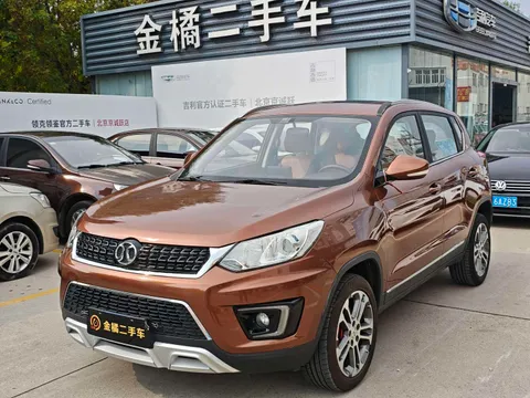 BAIC Senova X35