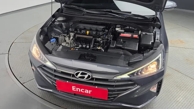 Hyundai Elantra (Avante)