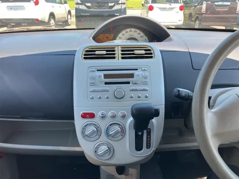 Nissan Otti