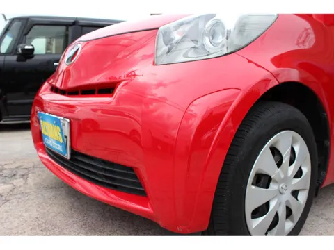 Toyota iQ