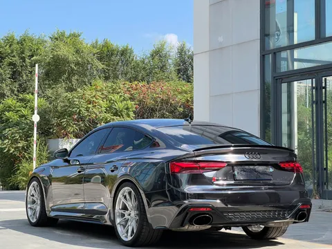 Audi RS5