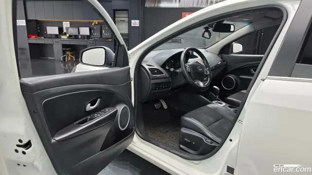Renault SM3